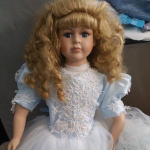 32" DOLL  CLOTH BODY